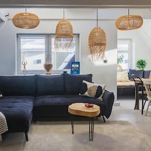 https://home3city-klimatyczne-poddasze.sopothotels.com